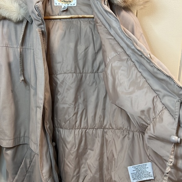 Talbots Fully Lined Jacket w Fur lined hood light tan - Picture 8 of 9